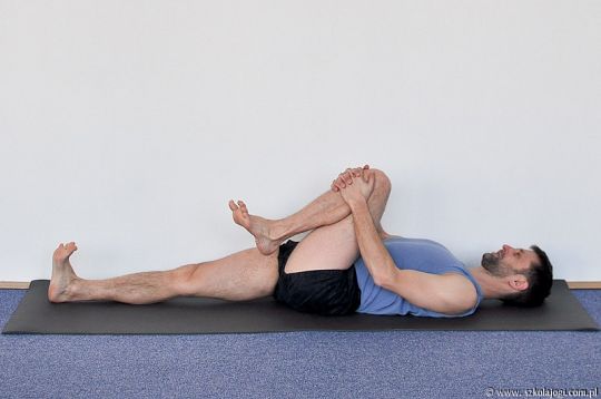 SUPTA EKA PAVANAMUKTASANA