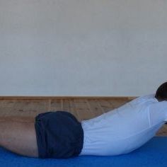 ŚALABHASANA OBIE RĘCE, OBIE NOGI